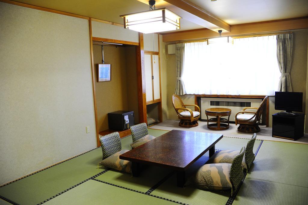 Hotel Azumashiya Kuroishi Exteriör bild